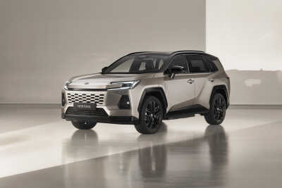 Världspremiär för ny generation av Toyota RAV4