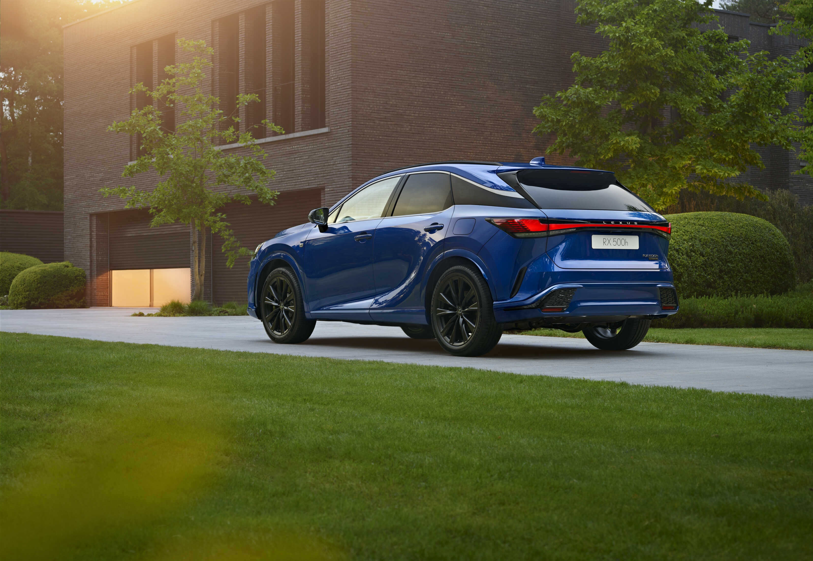 Toyota Car Rx Världspremiär för helt nya Lexus RX — Toyota